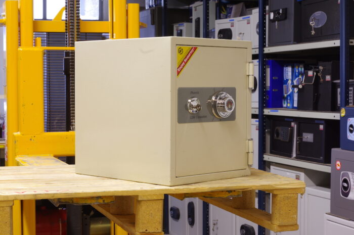 images Kasutatud tulekindel dokumendikapp Phoenix Centurion 1200 series MÜÜDUD — изображение 1